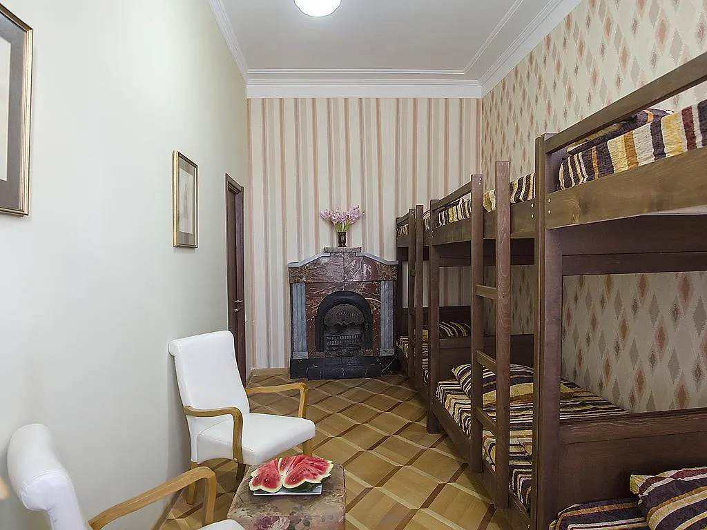 Griboedov Hostel & Suites تبليسي